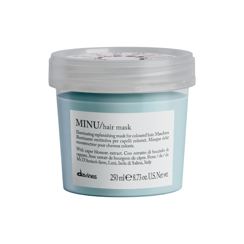 Soy Minu, y aunque mi nombre sea corto, no te olvidarás de mí. Soy la mascarilla perfecta para hidratar, nutrir y cuidar tu cabello con color cosmético. Prolongo la duración de tu color, proporcionándole brillo, suavidad y sedosidad. Puedes utilizarme sin importar tu tipo de cabello. ¿Cómo aplicarme? Después de lavar con shampoo, retira el exceso de humedad y aplica la mascarilla por secciones, evitando la raíz y dejando 1 cm de distancia.