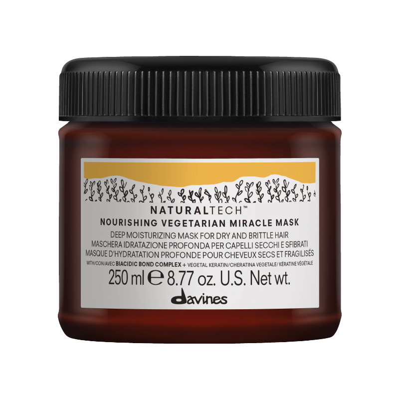 combina belleza y tecnología. Mi fórmula hidratante y nutritiva es ideal para cabello opaco, grueso y con frizz. Úsame según las recomendaciones de tu estilista o cuando sientas que tu cabello lo necesita. Experimentarás resultados inmediatos y notarás la diferencia en tu pelo. Descubre el poder de Nourishing y transforma tu melena.
