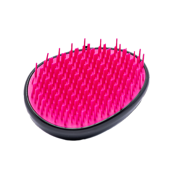  Soy el compañero perfecto para desenredar tu cabello con mis cerdas pequeñas y cercanas. Si tienes cabello crespo, úsame con acondicionador para dejarlo suave y listo para definir. Si tienes cabello liso, úsame en cualquier momento. Además, debido a mi tamaño, puedes llevarme contigo en tu bolso a todas partes. Soy tu salvación para mantener tu cabello siempre hermoso y cuidado.