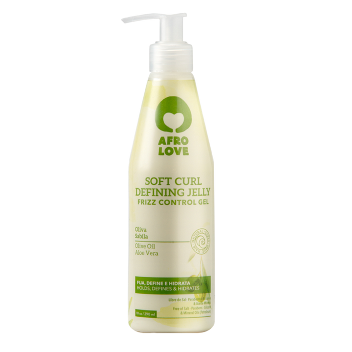 Soy suave y cremoso, soy Soft Curl de Afro Love. Amo los rizos definidos, sin frizz y brillantes. Con aceite de oliva y aloe vera, no dejaré tu cabello tieso (si usas la cantidad adecuada). Me puedes mezclar con agua, tu crema de peinar favorita o usar solo. ¡Si estás en transición, te encantaré! ¿CÓMO ME APLICAS?: Opción 1: Con el cabello húmedo y después de la crema para peinar, aplica una pequeña cantidad según tu preferencia y tipo de cabello. Define o moldea a tu gusto.